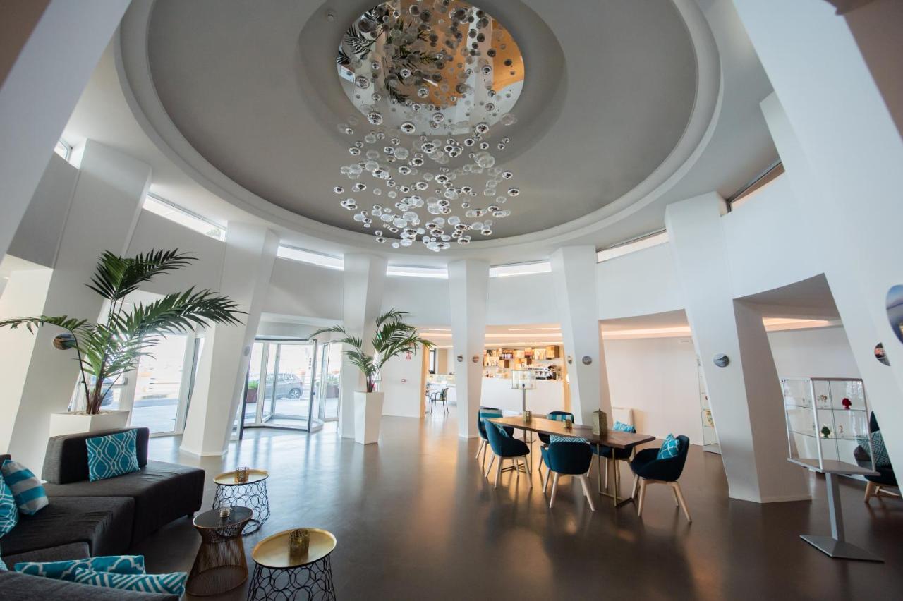 Grand Hotel Faraglioni アーチトレッツァ エクステリア 写真
