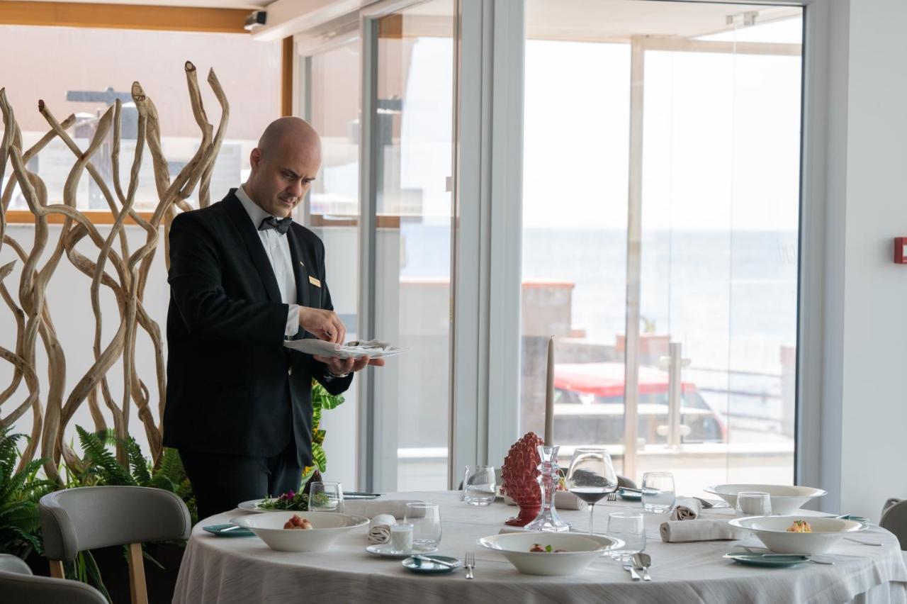 Grand Hotel Faraglioni アーチトレッツァ エクステリア 写真
