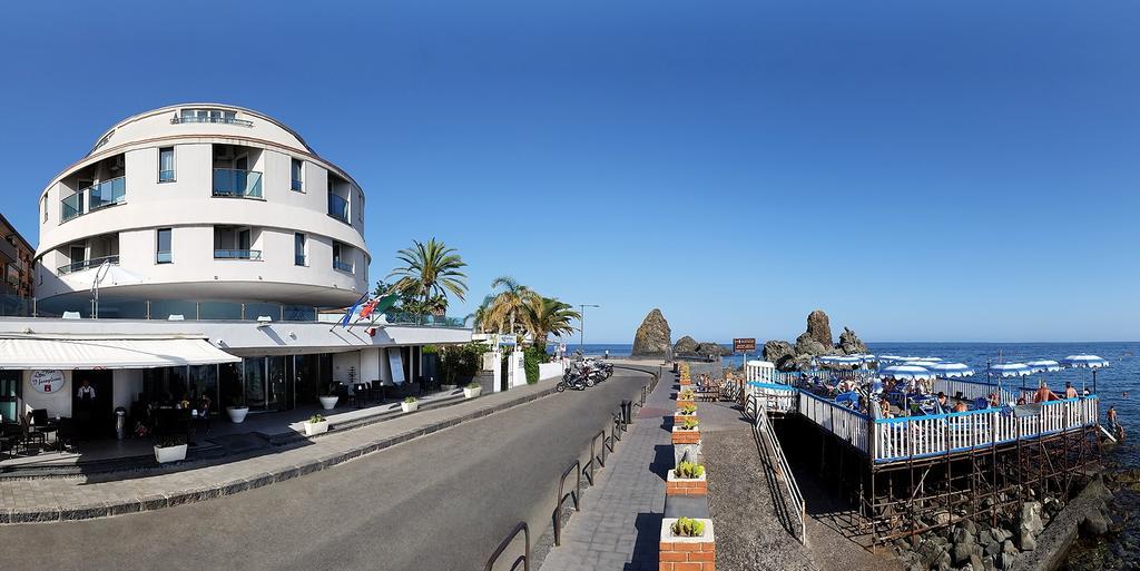 Grand Hotel Faraglioni アーチトレッツァ エクステリア 写真